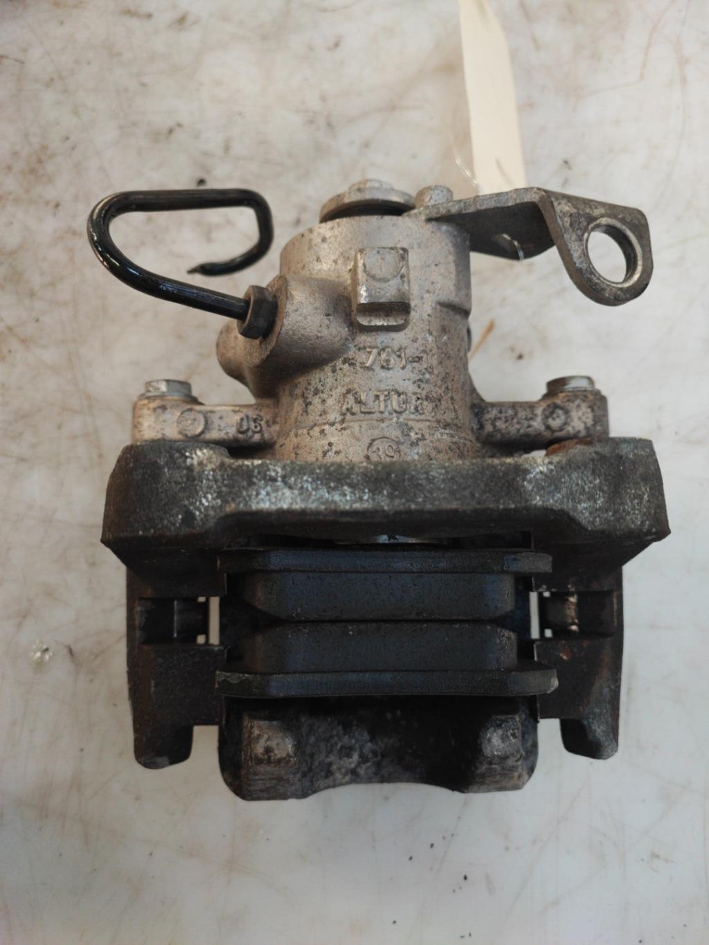 Pinza freni posteriore destra CITROEN C4 1 PHASE 1 Diésel - 1