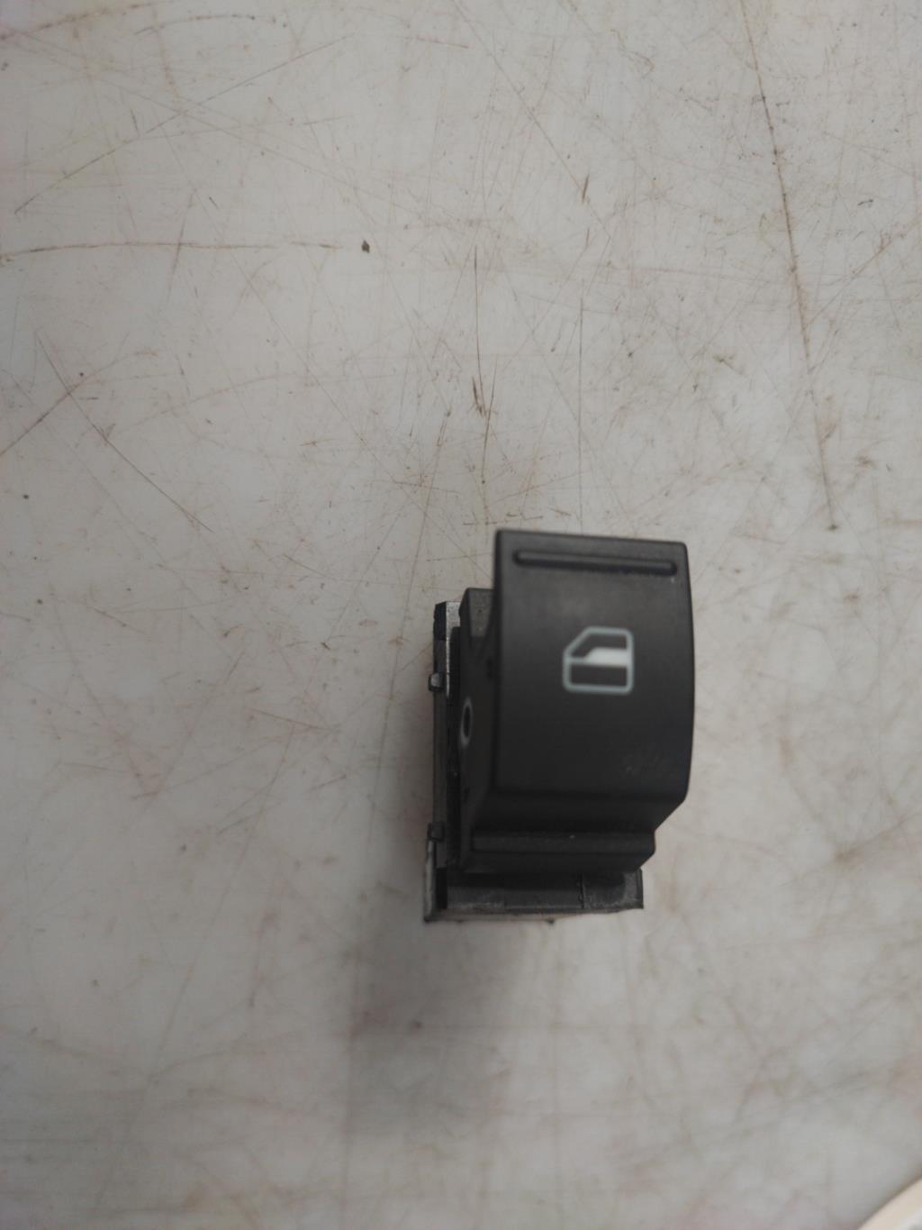 Interruttore lavacristalli posteriore destro VOLKSWAGEN GOLF 5 Diésel - 1