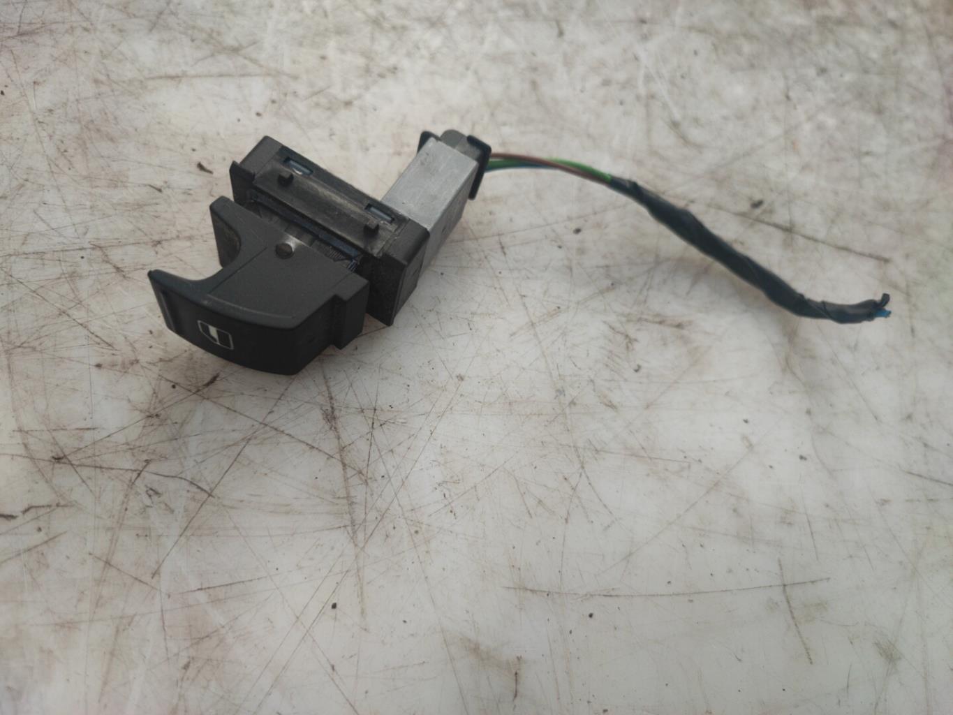 Interruttore lavacristalli anteriore destro SEAT IBIZA 4 PHASE 1 Diésel - 1
