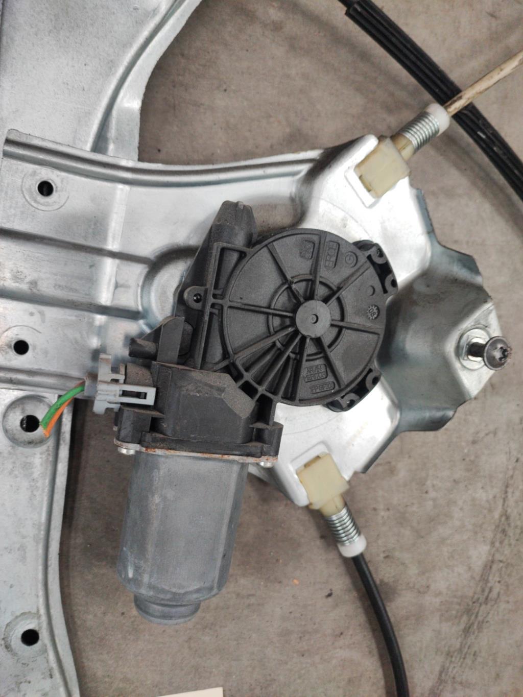 Alzacristalli elettrico anteriore destro RENAULT CLIO 3 PHASE 2  - 1