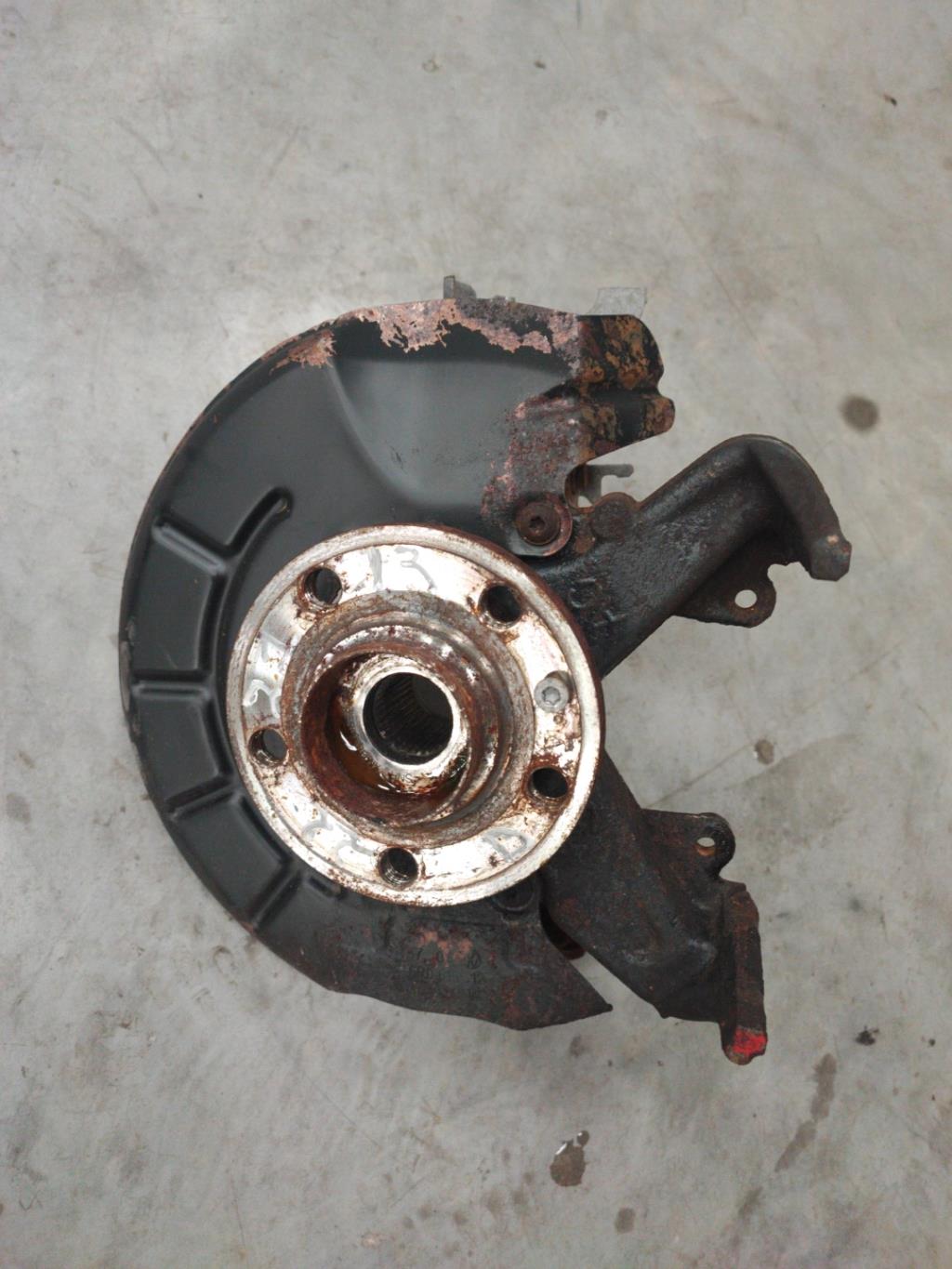 Mozzo anteriore destro VOLKSWAGEN POLO 4 PHASE 2 Gasolina - 1