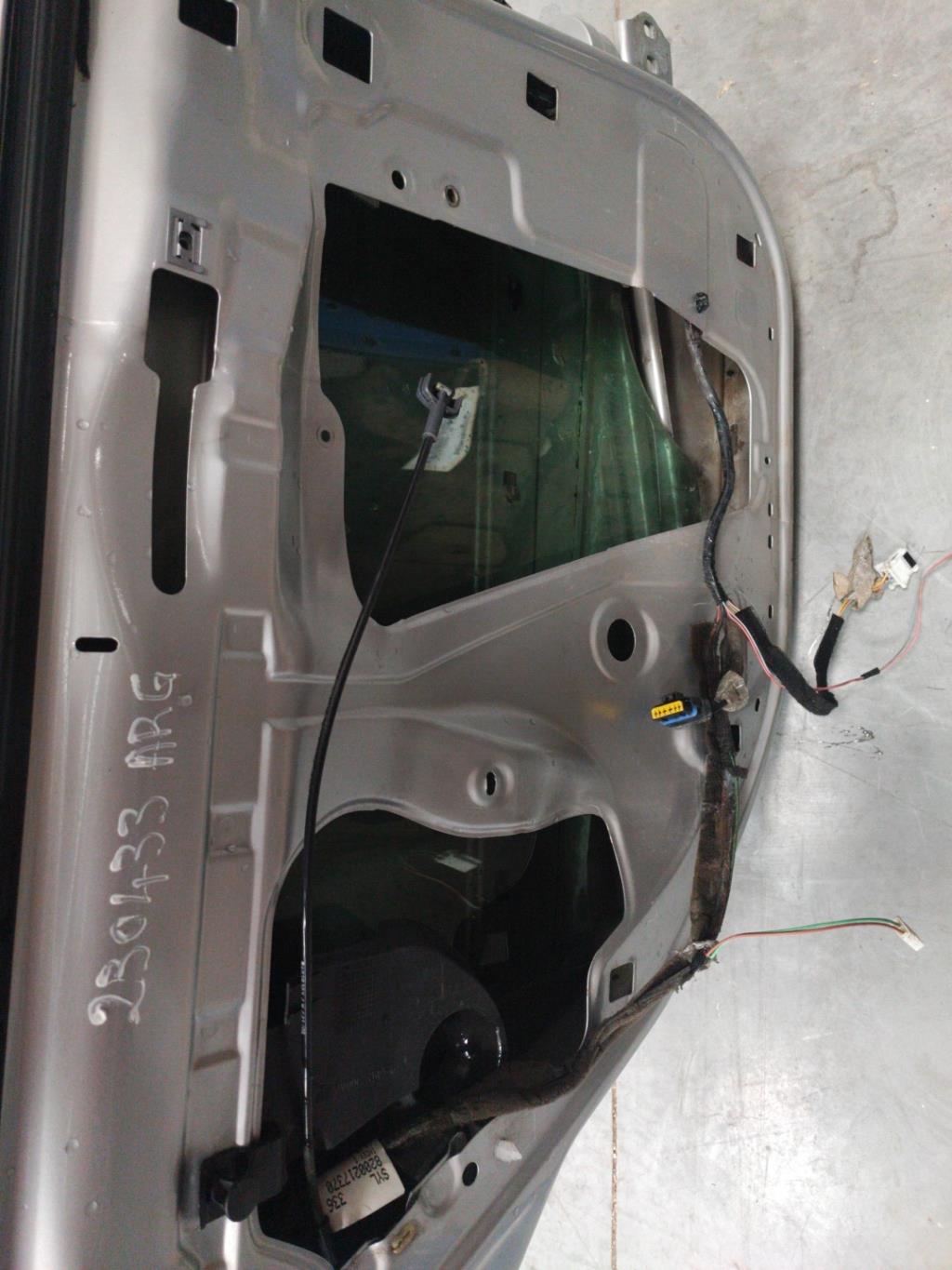 Portiera posteriore sinistra RENAULT MEGANE 2 PHASE 1 BREAK Diésel - 1