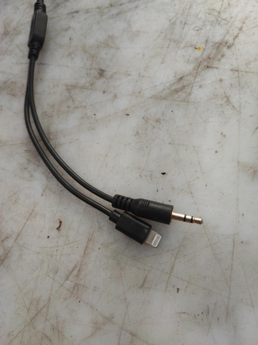 Prise port USB KIA SOUL 1 PHASE 1 Diesel - 1