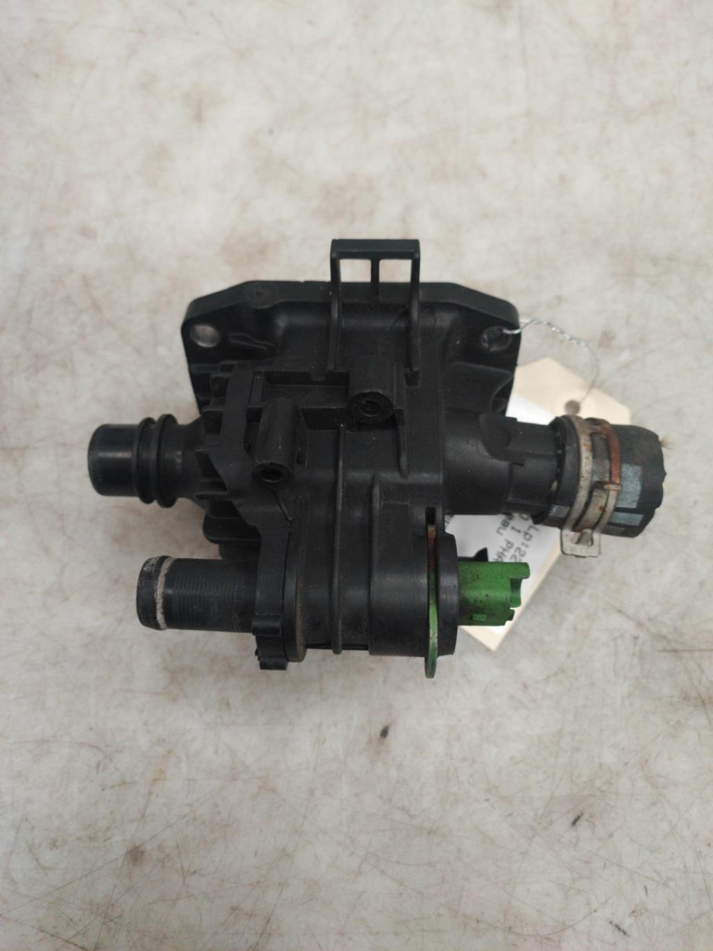 Boitier eau CITROEN BERLINGO 1 PHASE 2 Diesel - 1