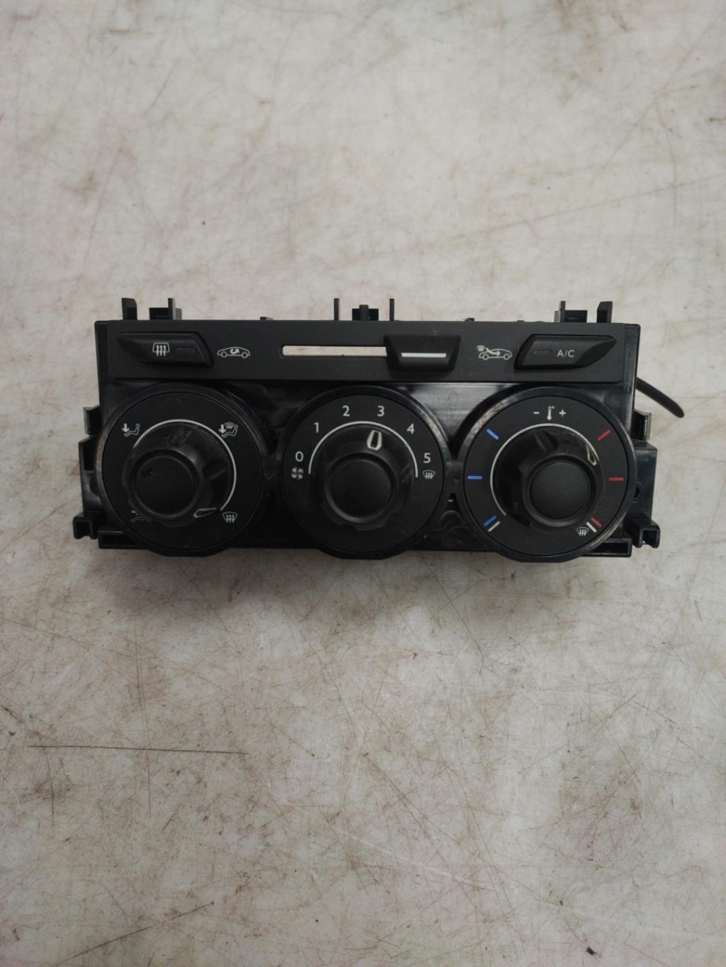 Commande chauffage CITROEN C3 2 PHASE 1 Essence - 1