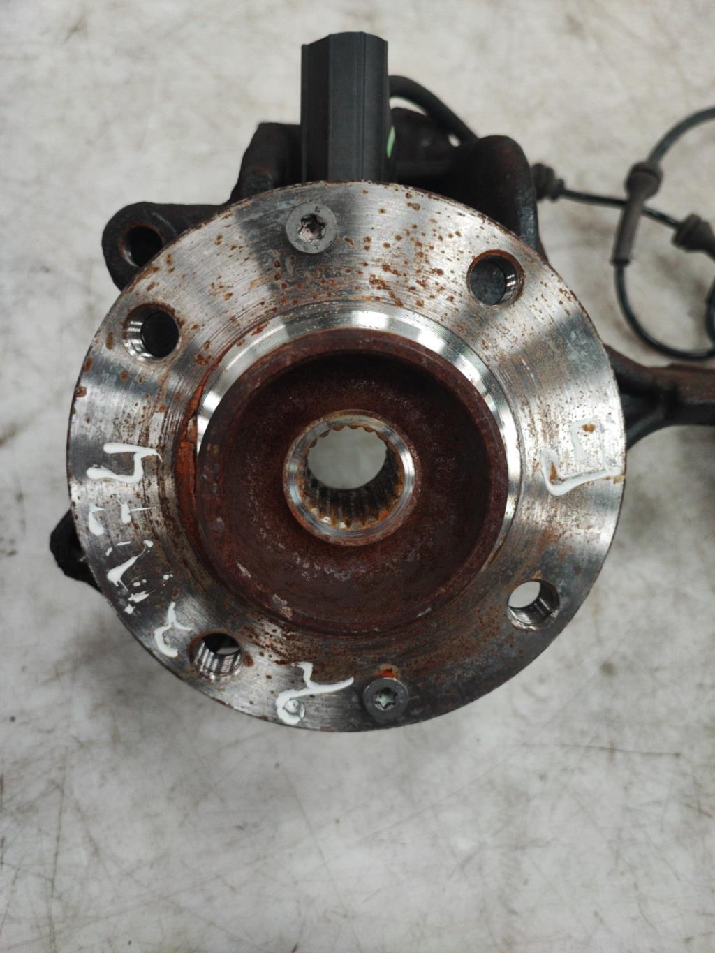 Mozzo anteriore sinistro CITROEN C3 2 PHASE 1 Gasolina - 1