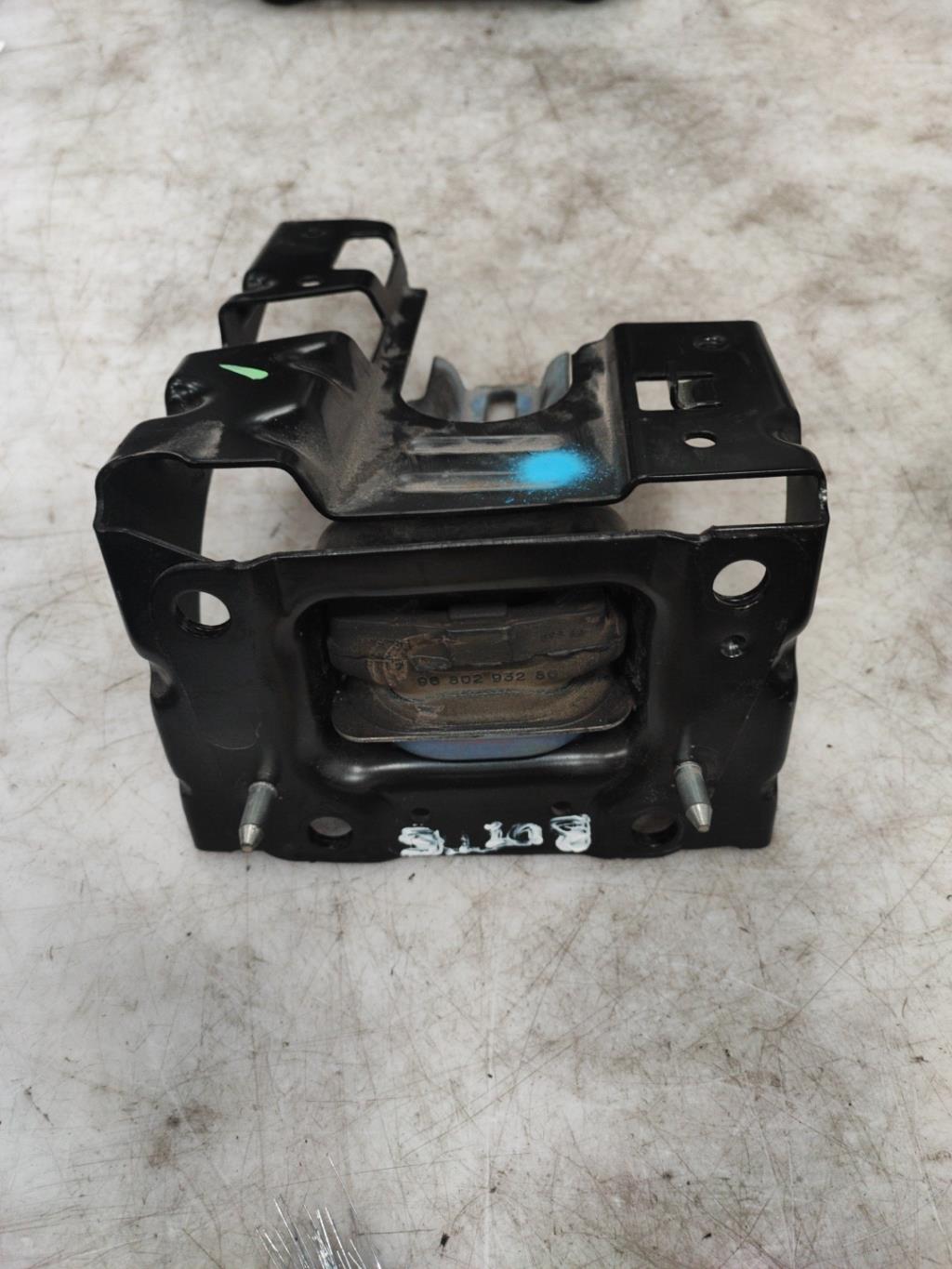Support moteur gauche CITROEN C3 2 PHASE 1 Essence - 1