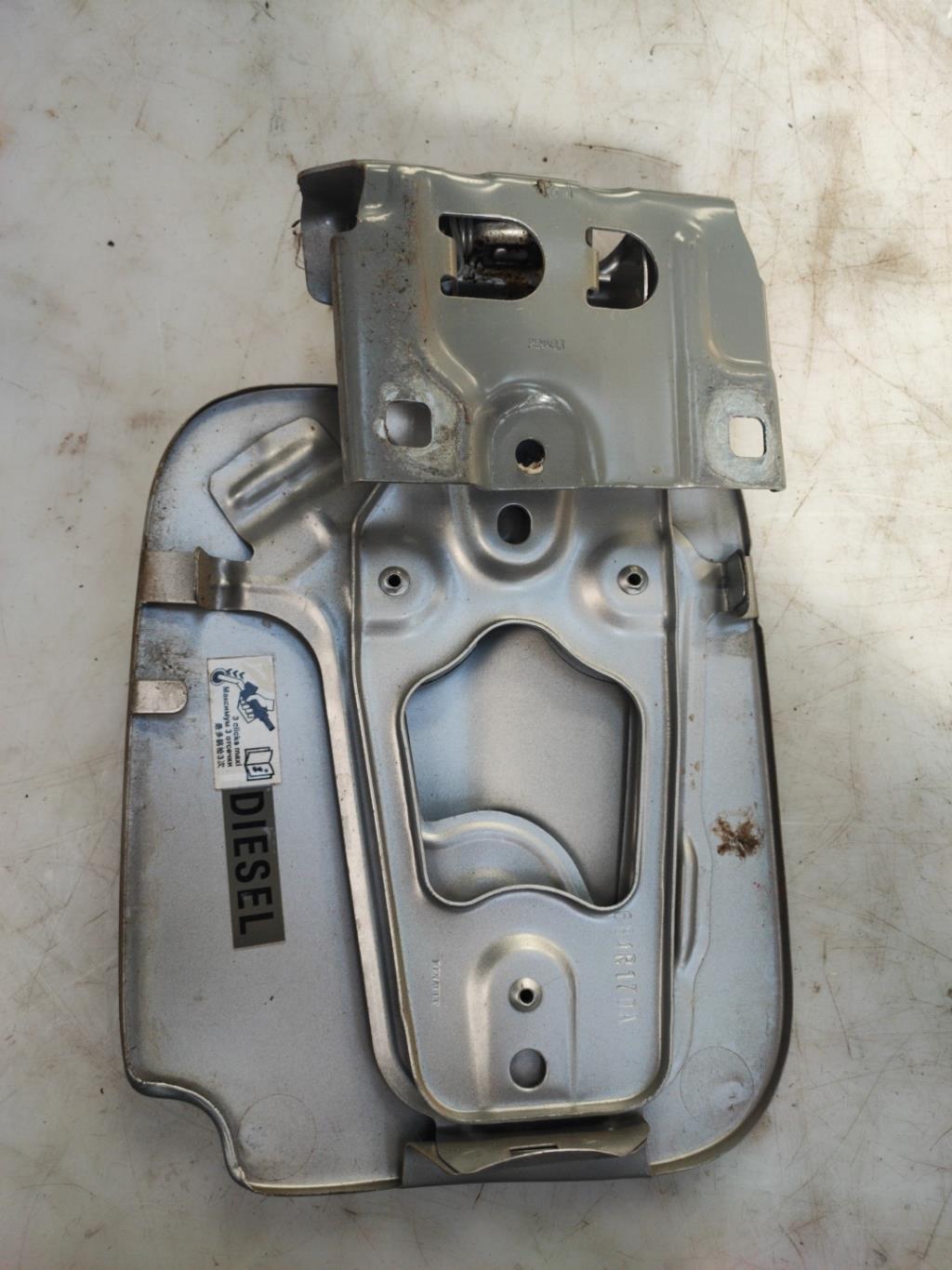 Trappe d'essence DACIA DUSTER 1 PHASE 2 Diesel - 1