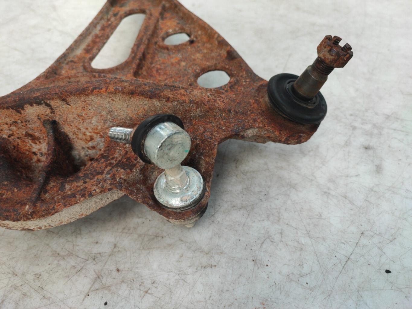 Triangolo anteriore sinistro SUZUKI GRAND VITARA 1 Diésel - 1