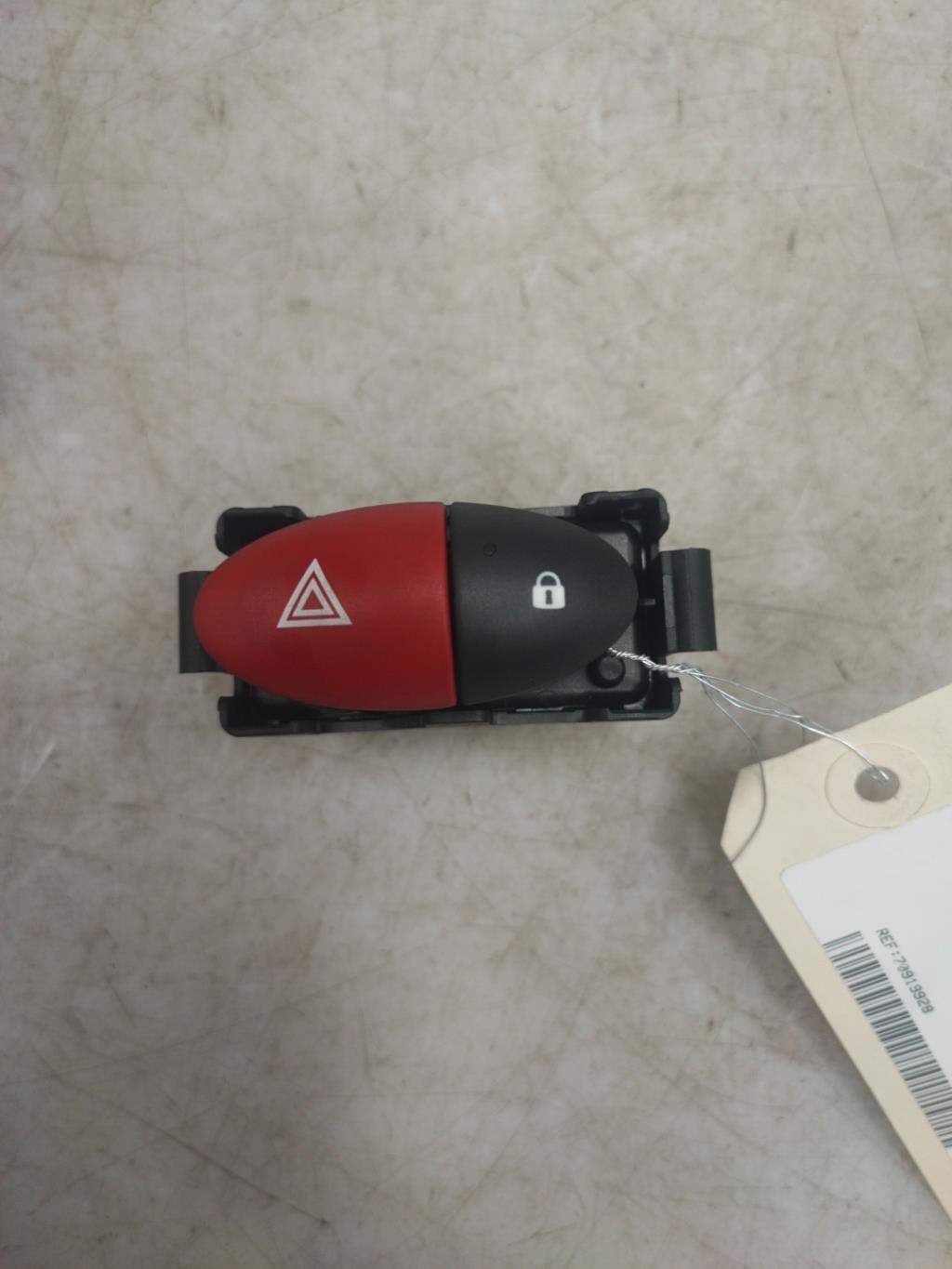 Bouton de warning RENAULT TWINGO 2 PHASE 1 Essence - 1