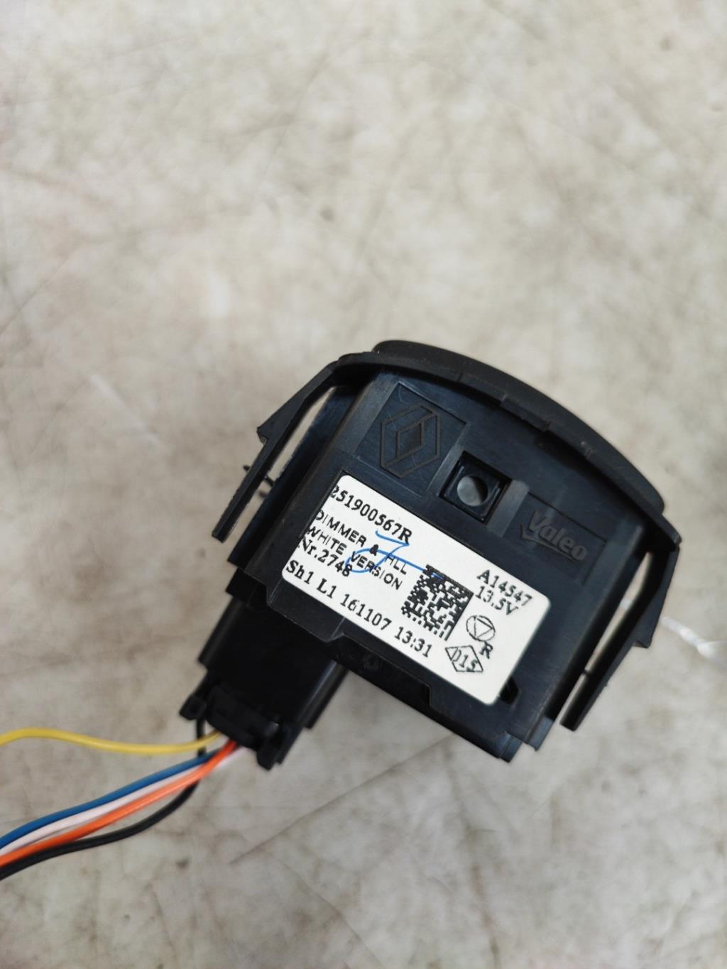 Commande de reglage hauteur de phare RENAULT CLIO 4 PHASE 2 Diesel - 1