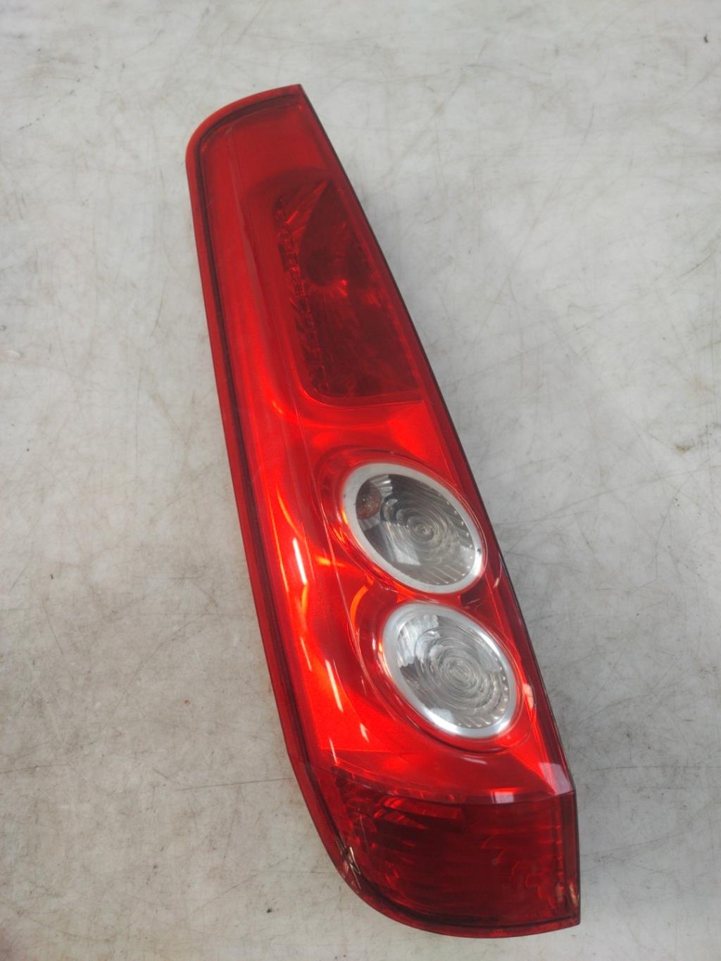 Fanale posteriore principale sinistro (luci) FORD FIESTA 5 PHASE 2 Diésel - 1