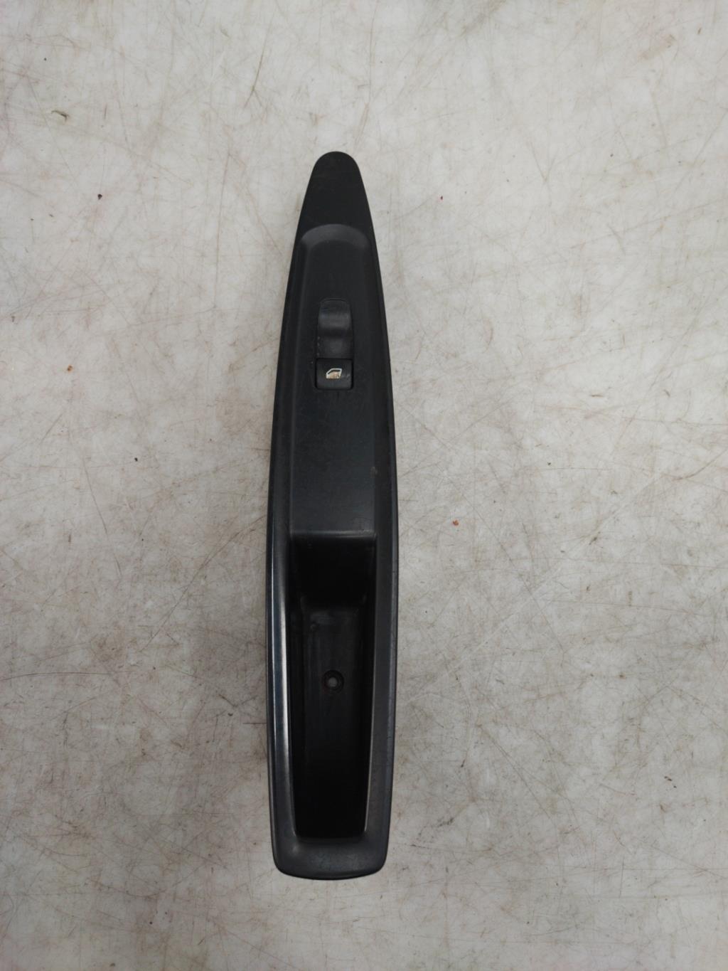 Interruttore lavacristalli anteriore destro CITROEN C4 1 PHASE 1 COUPE Diésel - 1