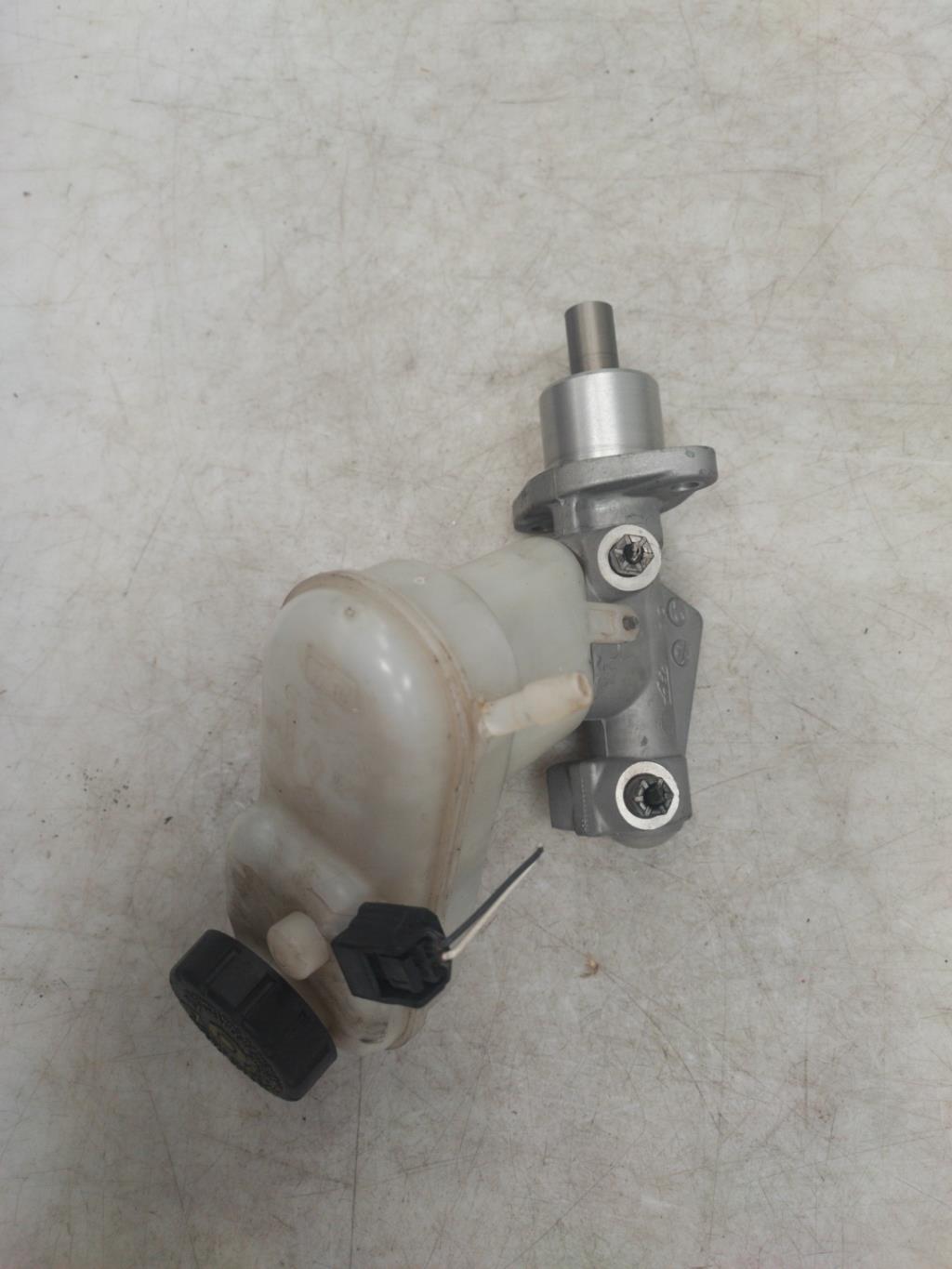 Maitre cylindre (freinage) RENAULT TWINGO 2 PHASE 1 Essence - 1