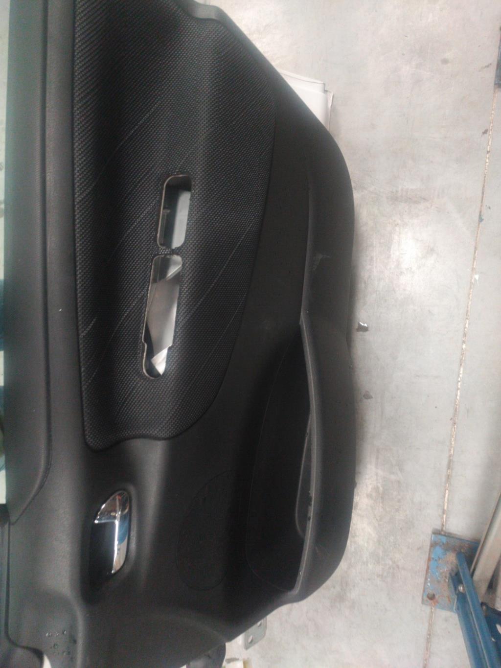 Portiera anteriore destra PEUGEOT 207 PHASE 1  - 1