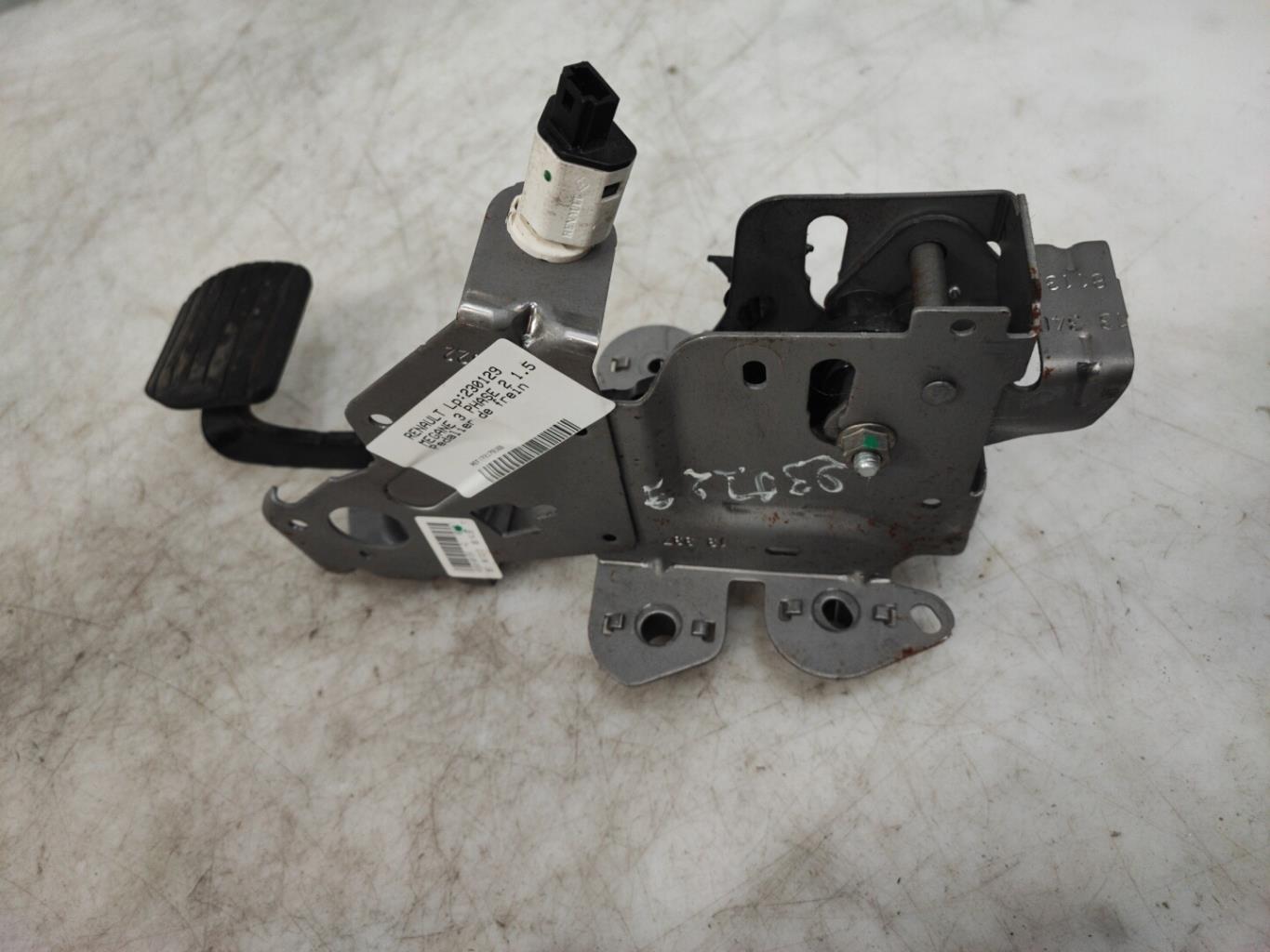 Pedale de frein RENAULT MEGANE 3 PHASE 2  - 1