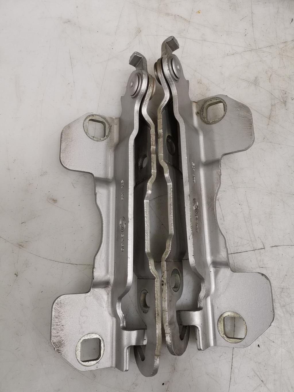 Charniere de capot ALFA ROMEO 159 Diesel - 1