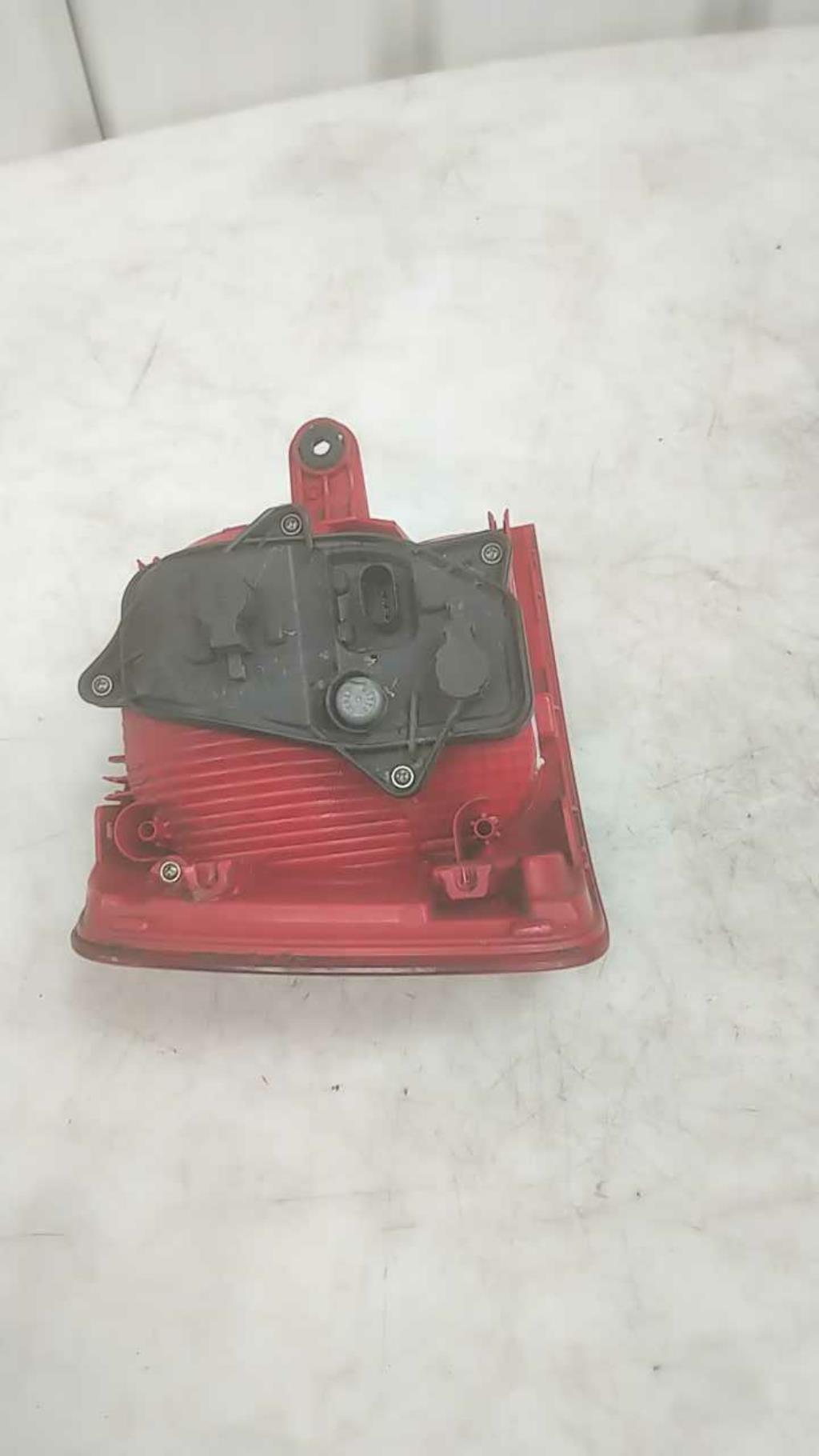 Fanale posteriore principale destro (luci) VOLKSWAGEN TOURAN 2 Diésel - 1