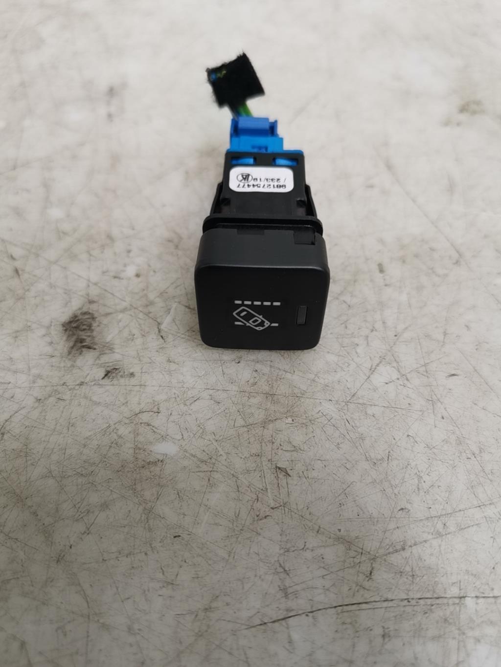 Bouton/Interrupteur CITROEN C3 3 PHASE 1 Essence - 1