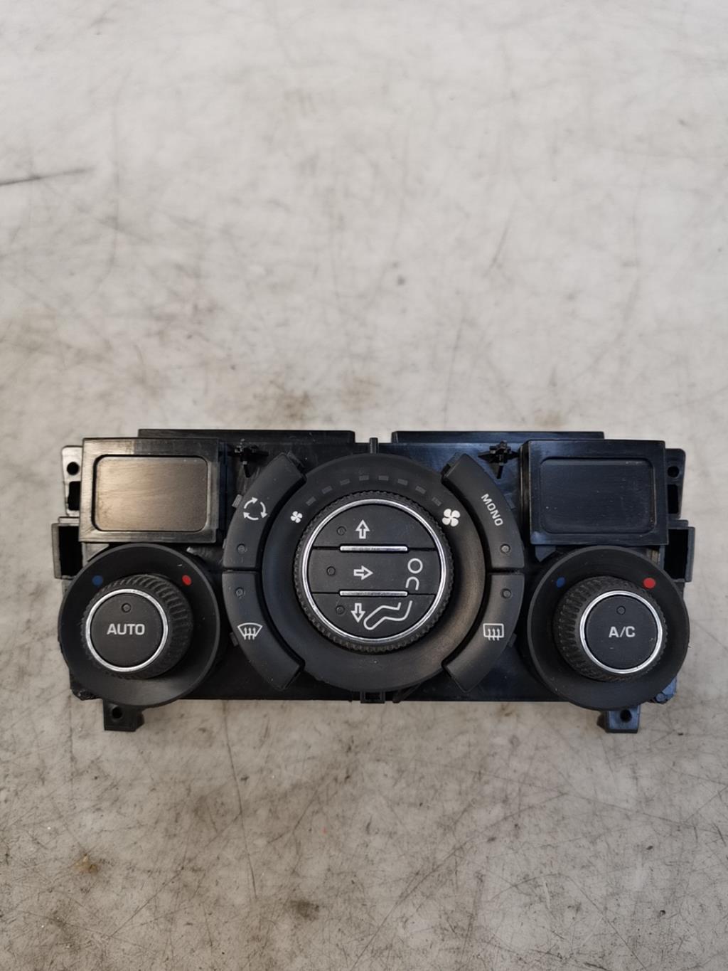 Commande chauffage PEUGEOT RCZ PHASE 2 COUPE Diesel - 1