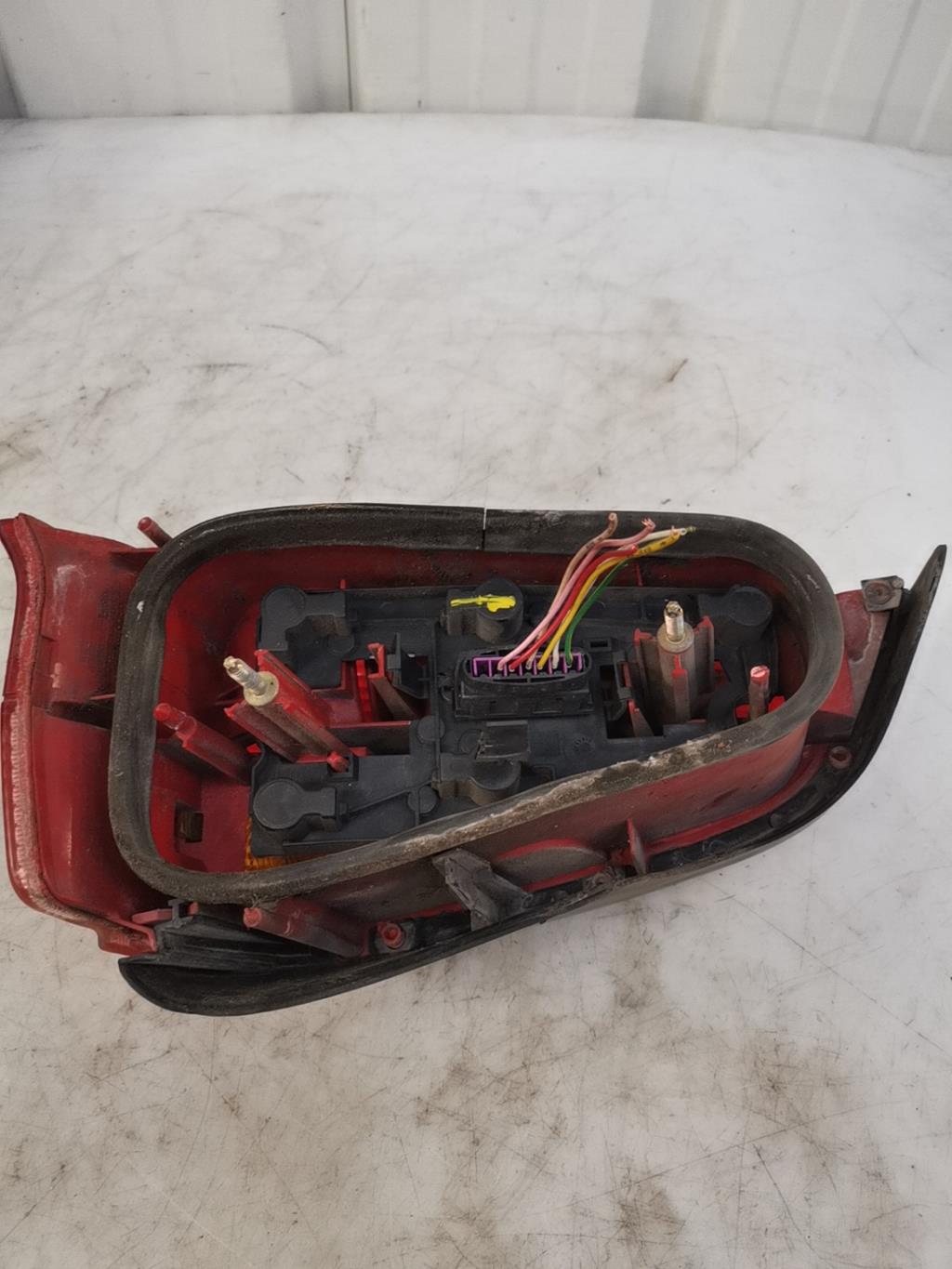Fanale posteriore principale sinistro (luci) PEUGEOT 106 PHASE 2 Gasolina - 1