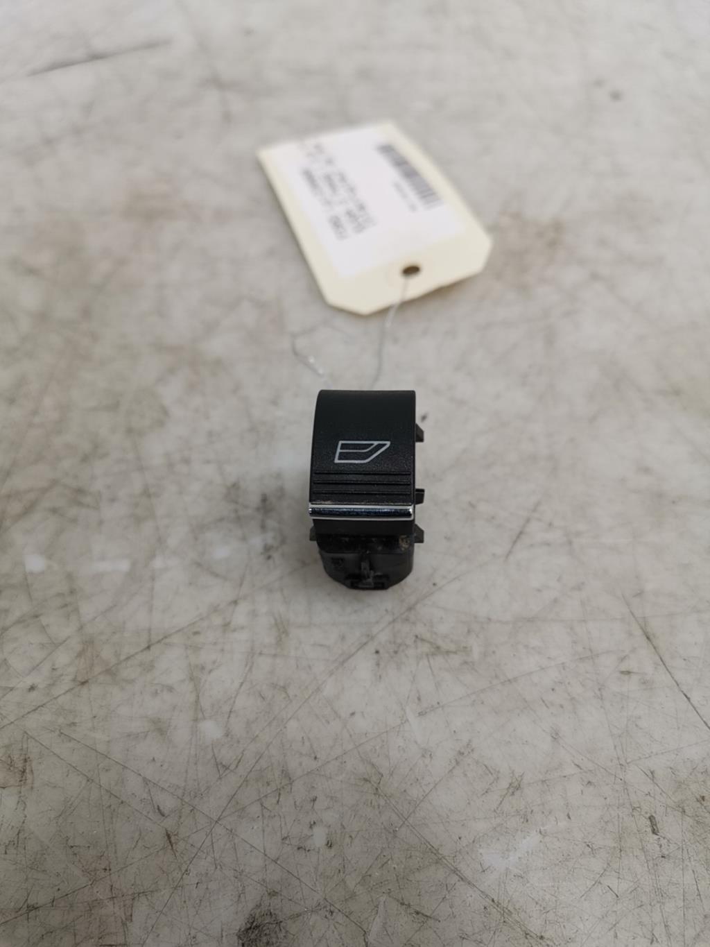 Interruttore lavacristalli posteriore destro FORD KUGA 2 PHASE 1 Diésel - 1