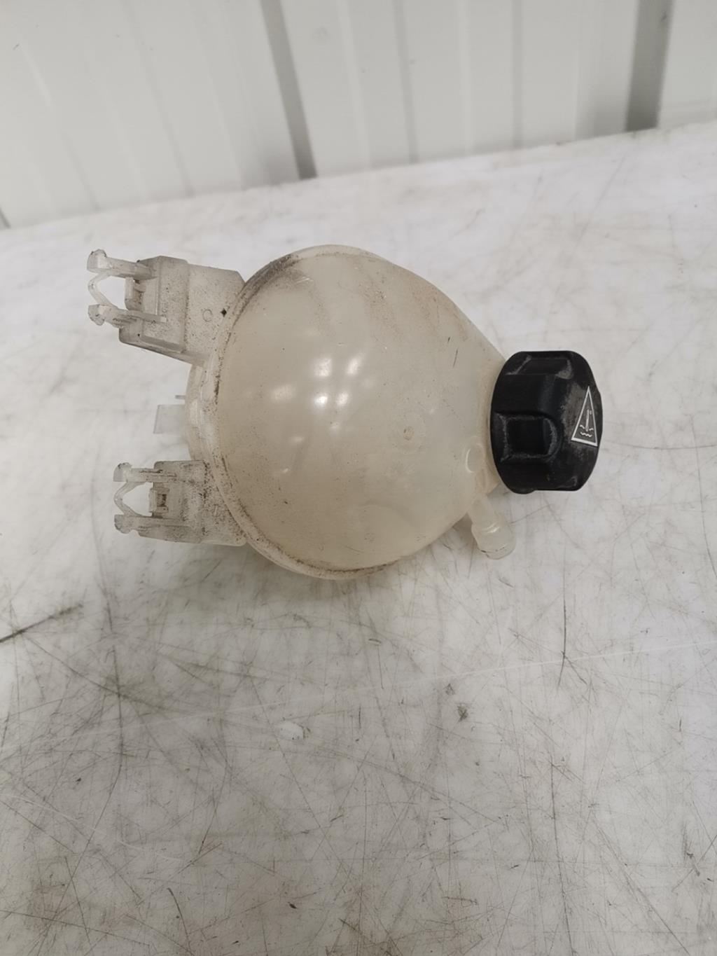 Vase d'expansion CITROEN C3 3 PHASE 1 Essence - 1