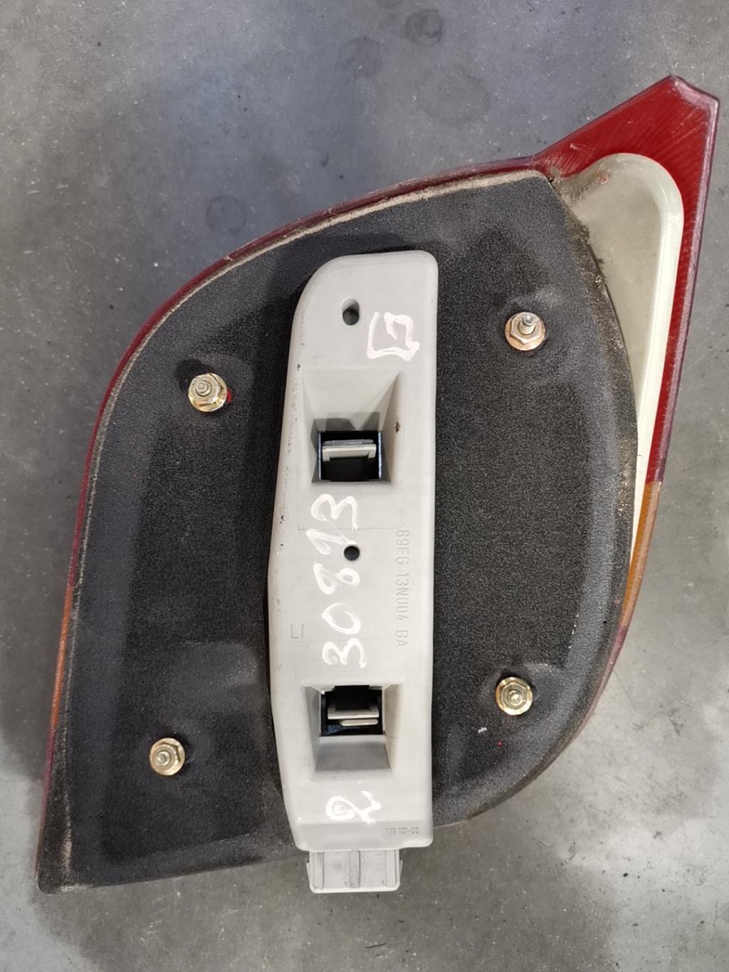 Fanale posteriore principale sinistro (luci) FORD FIESTA 3 PHASE 1 Diésel - 1