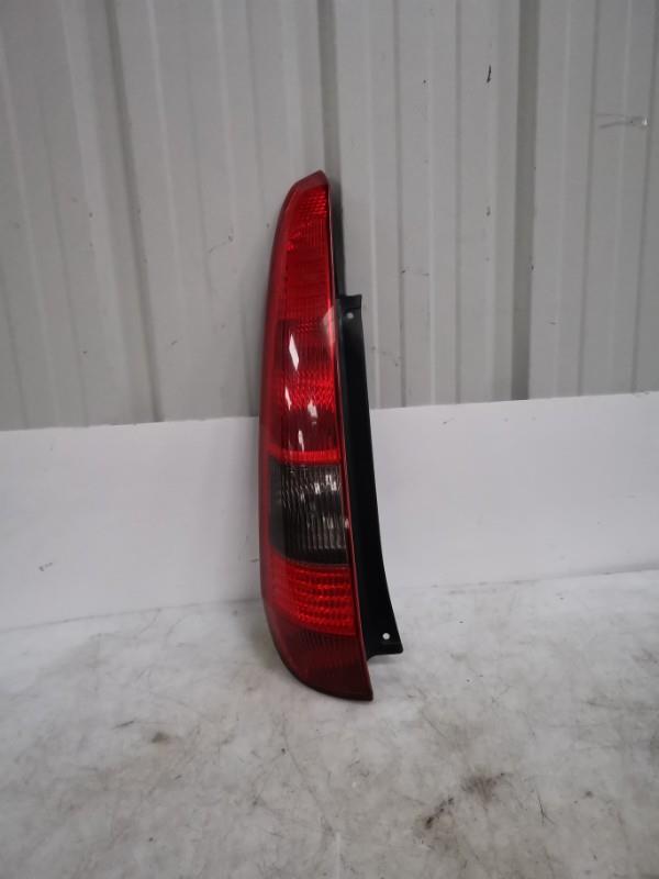 Fanale posteriore principale sinistro (luci) FORD FIESTA 5 PHASE 1 Diésel - 1