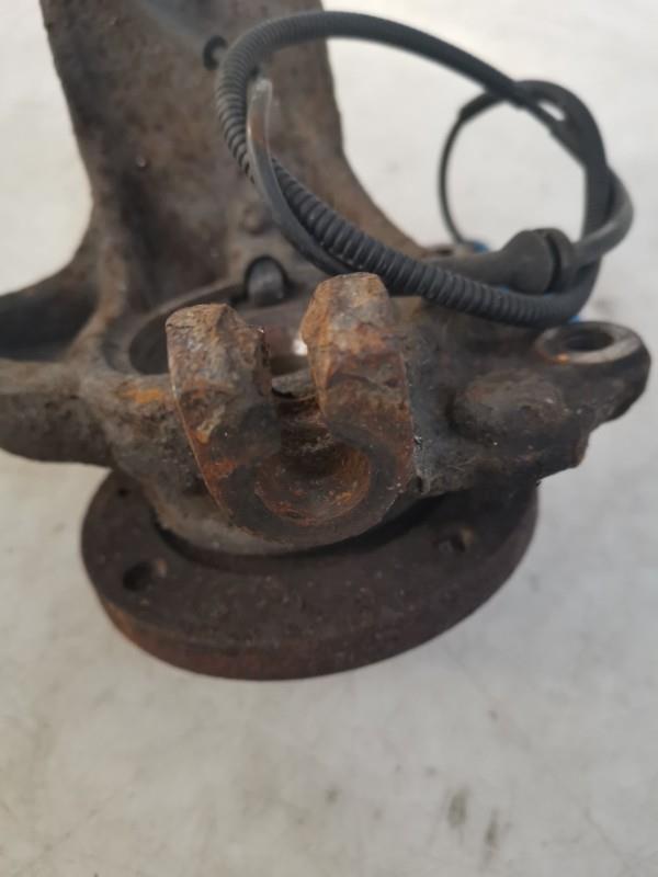 Moyeu avant gauche CITROEN C2 PHASE 1 Diesel - 1
