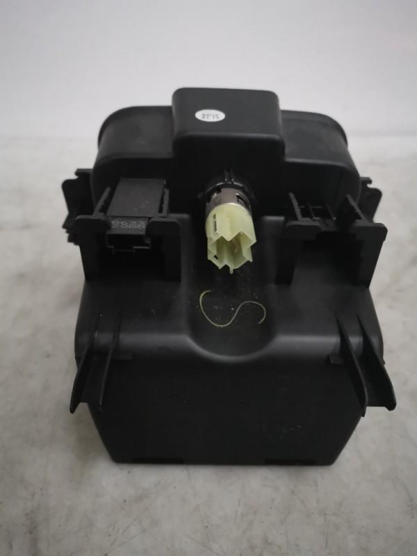 Prise port USB OPEL ASTRA J PHASE 2 Diesel - 1