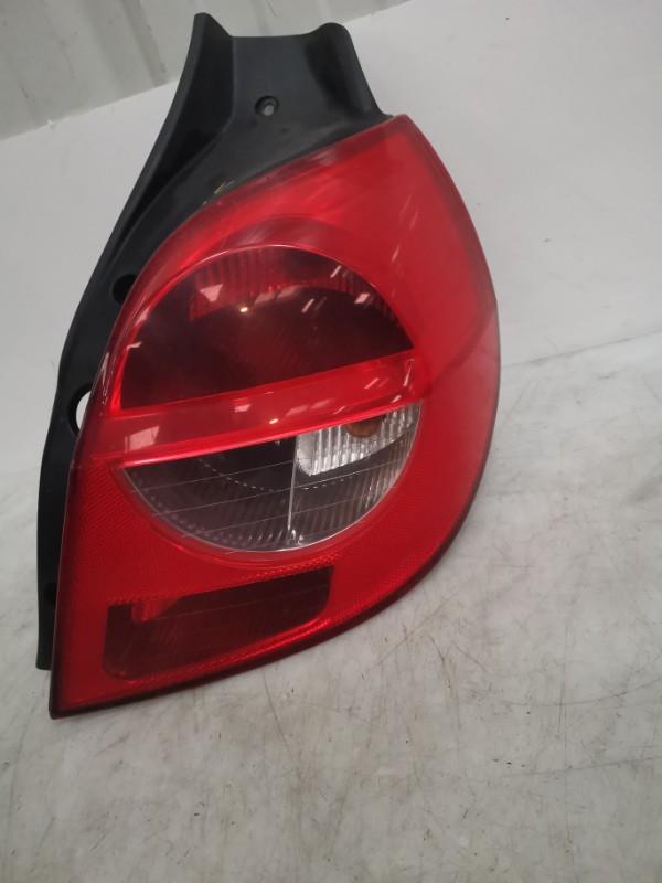 Fanale posteriore principale destro (luci) RENAULT CLIO 3 PHASE 1 Diésel - 1