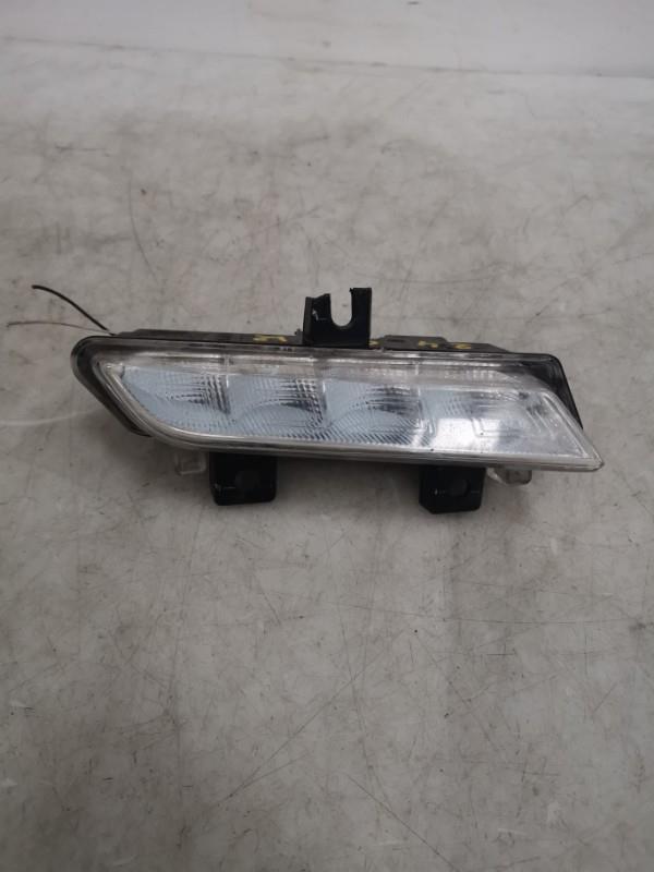 Feu diurne avant droit RENAULT CLIO 4 PHASE 1 Diesel - 1