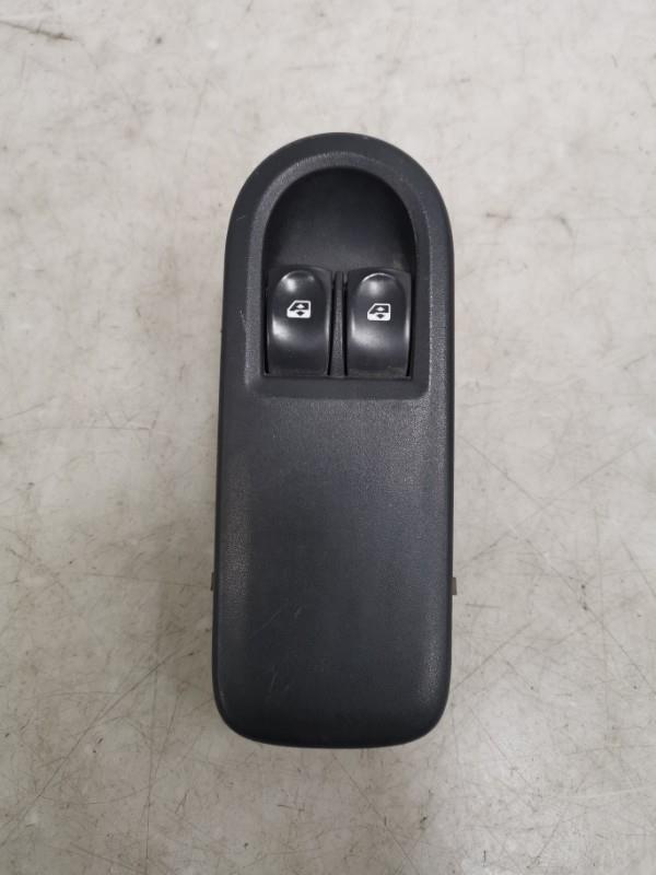 Interruttore lavacristalli anteriore sinistro RENAULT CLIO 3 PHASE 2  - 1