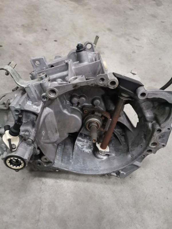 Boite de vitesses PEUGEOT 306 BREAK Diesel - 1