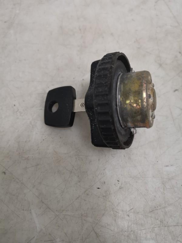 Tappo carburante MERCEDES VITO 638  - 1