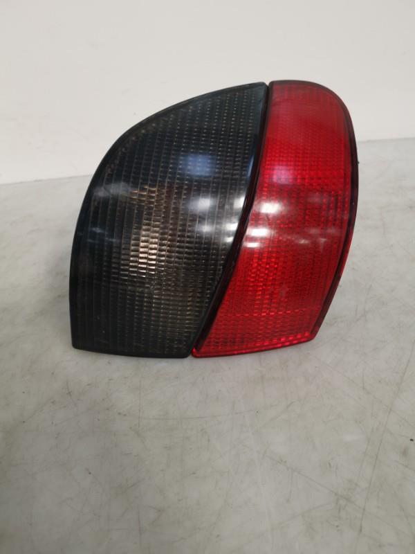 Fanale posteriore principale sinistro (luci) PEUGEOT 406 PHASE 2 BREAK Diésel - 1