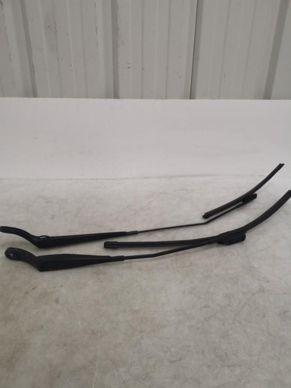 Braccio tergicristallo anteriore PEUGEOT 2008 1 PHASE 1 Diésel - 1