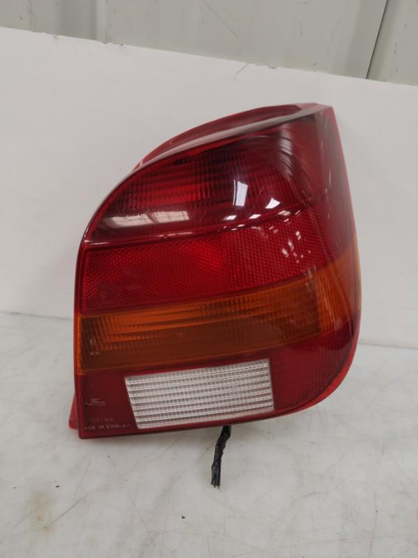 Fanale posteriore principale destro (luci) FORD FIESTA 3 PHASE 1 Gasolina - 1
