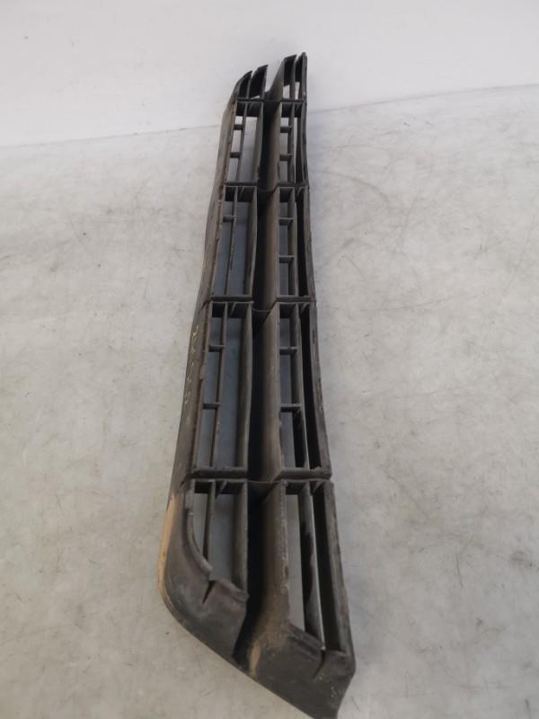 Grille de pare choc FORD FOCUS 1 BREAK Diesel - 1