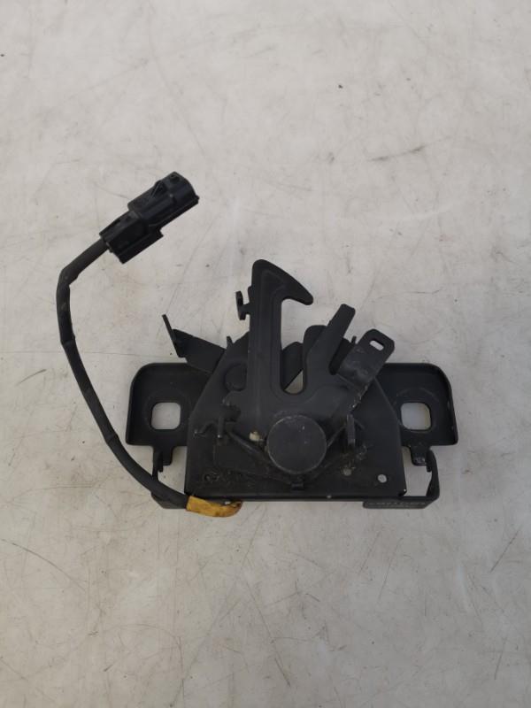 Serrure de capot RENAULT CLIO 4 PHASE 1 Diesel - 1