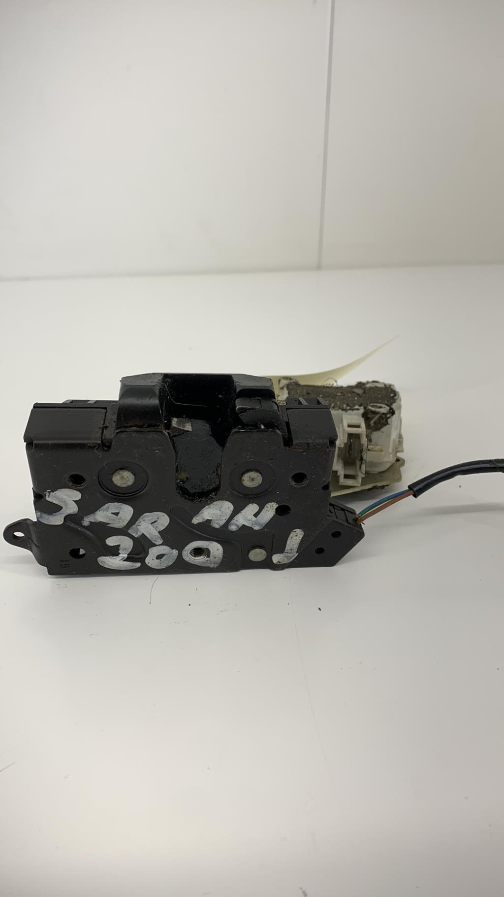 Fermeture centralisee coffre VOLKSWAGEN 2001  - 1
