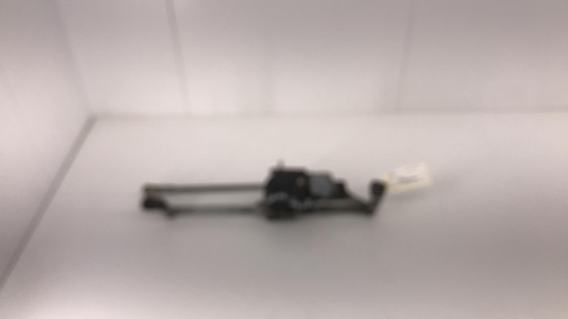 Mecanisme essuie glace avant VOLKSWAGEN GOLF 6 Diesel - 1