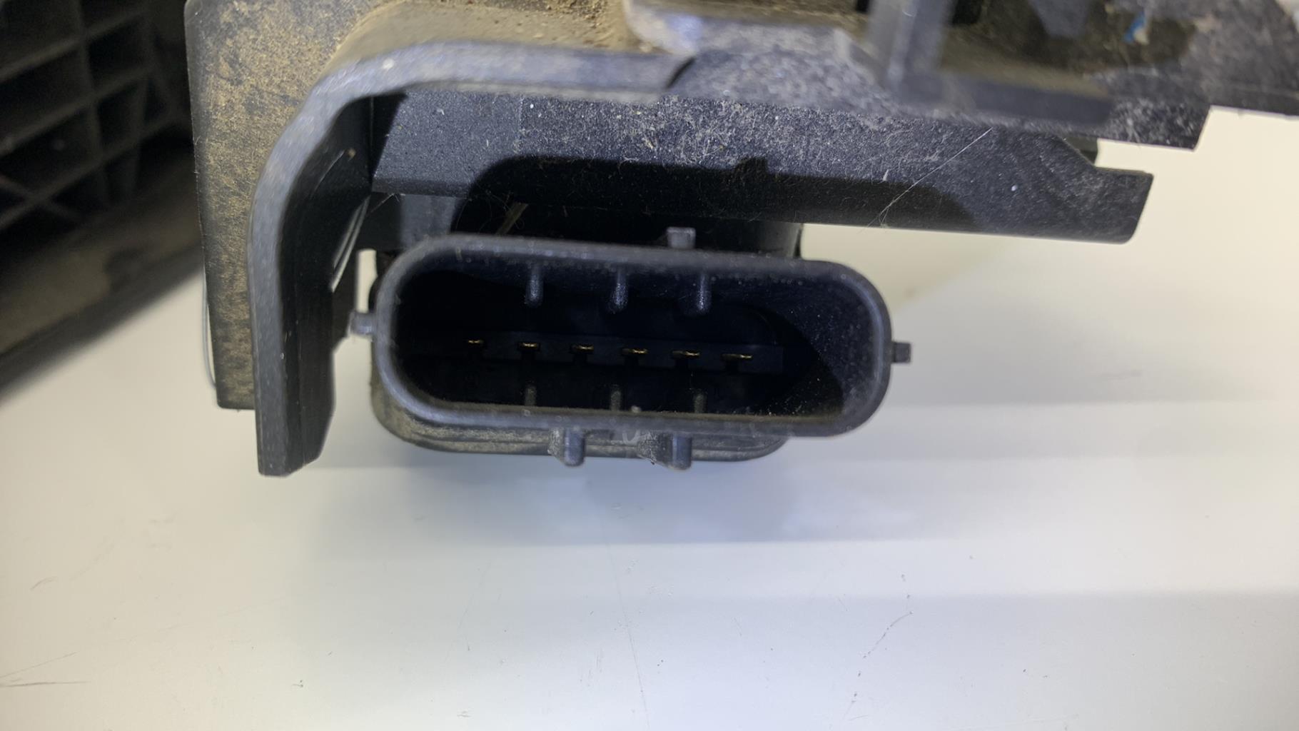 Pedale d'accelerateur VOLKSWAGEN GOLF 5 Essence - 1