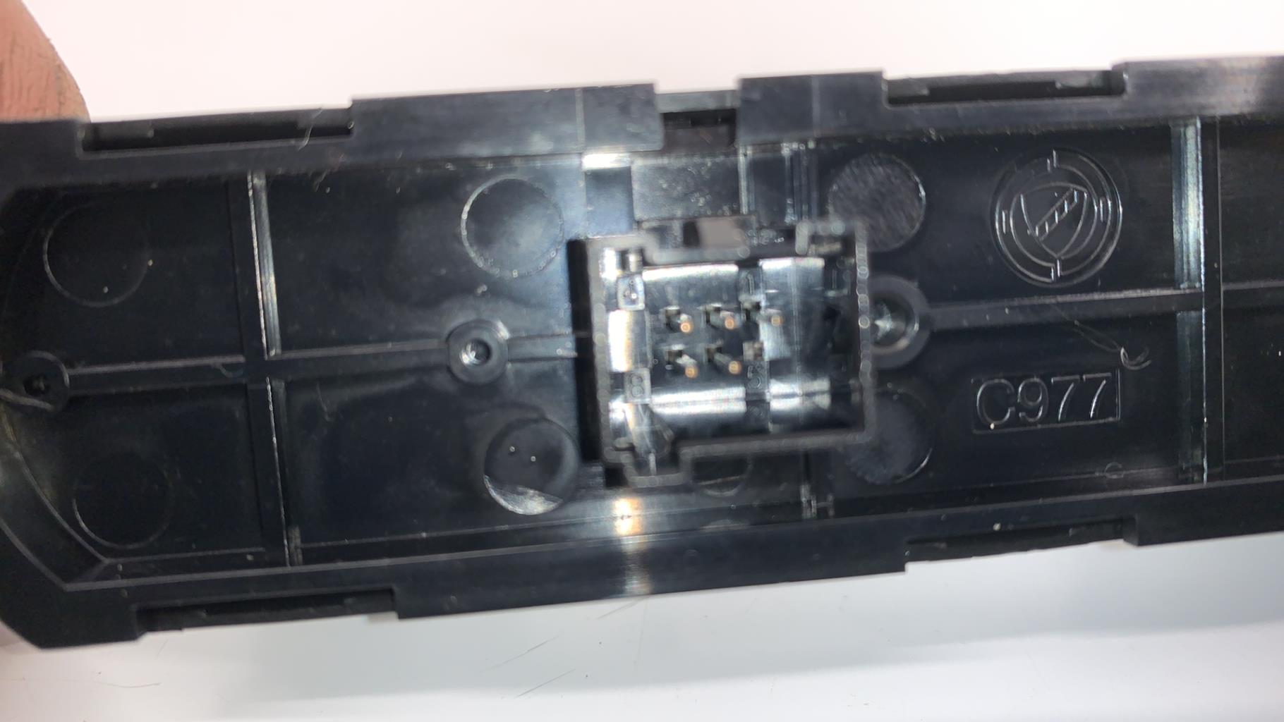 Bouton de warning FIAT 500 2 PHASE 1 Essence - 1
