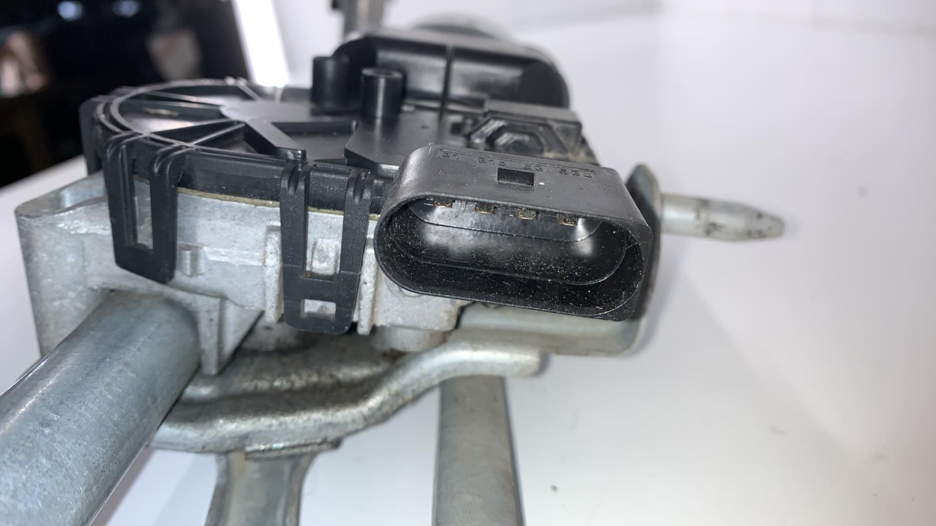 Mecanisme essuie glace avant VOLKSWAGEN POLO 5 PHASE 1 Diesel - 1