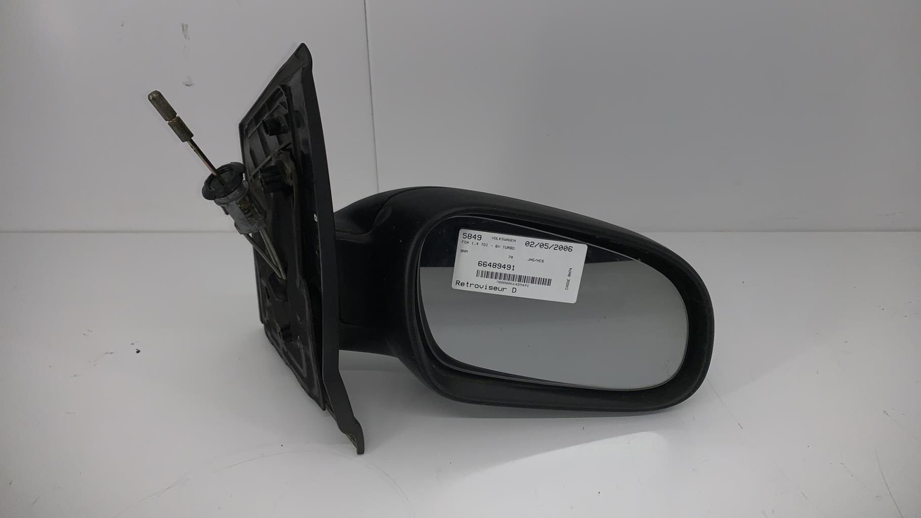 Retroviseur droit VOLKSWAGEN FOX Diesel - 1