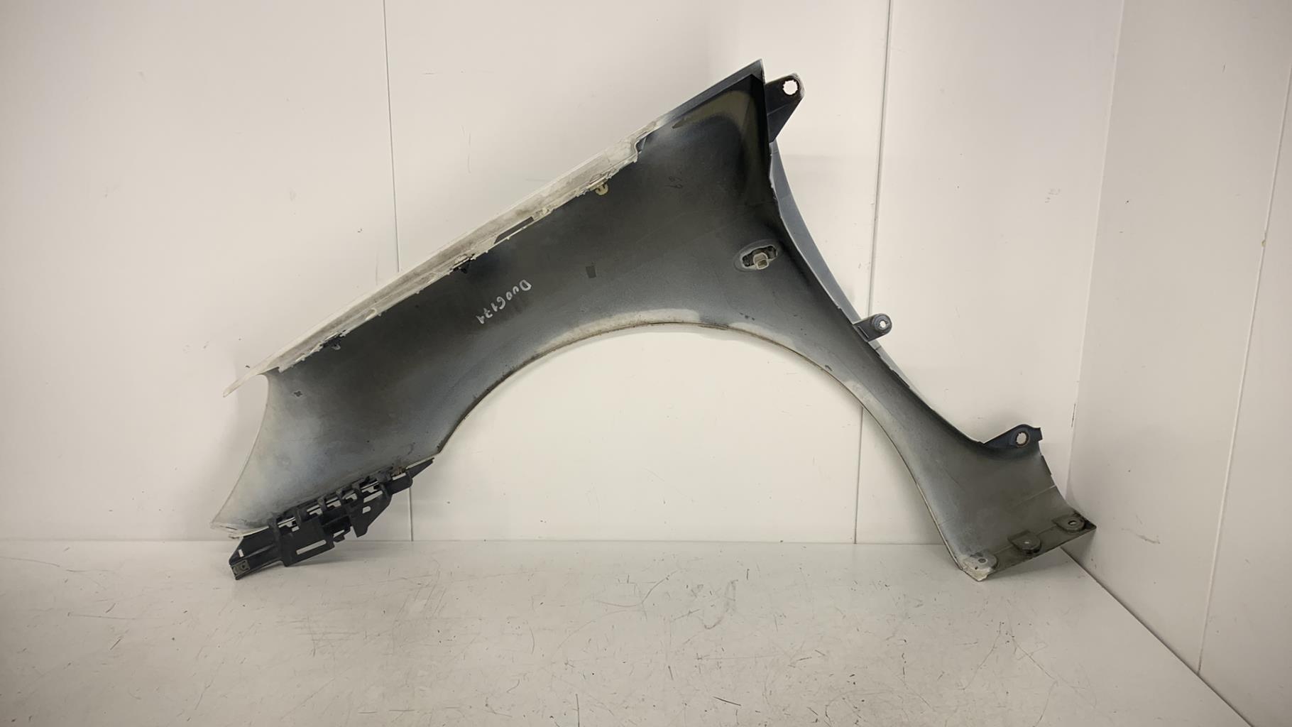 Aile avant droit PEUGEOT 307 PHASE 1 BREAK Diesel - 1
