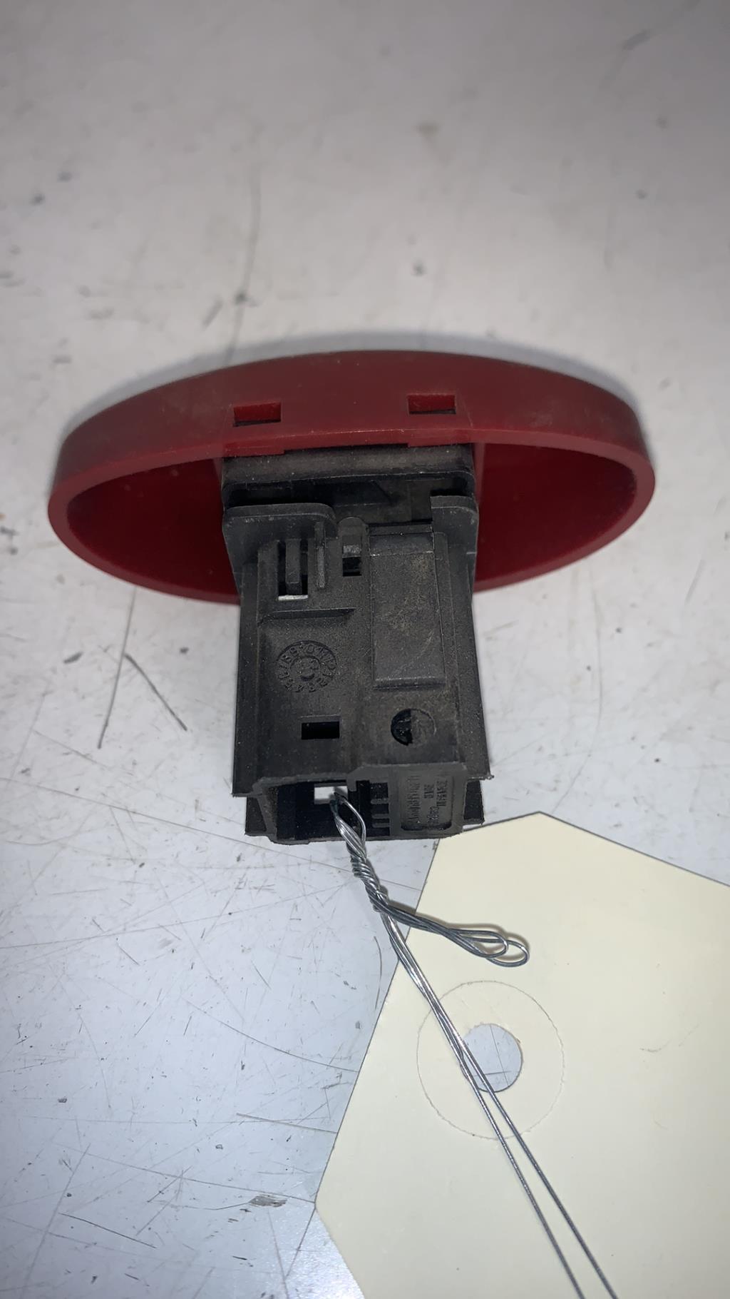 Bouton de warning PEUGEOT 206 PHASE 2 BREAK Diesel - 1