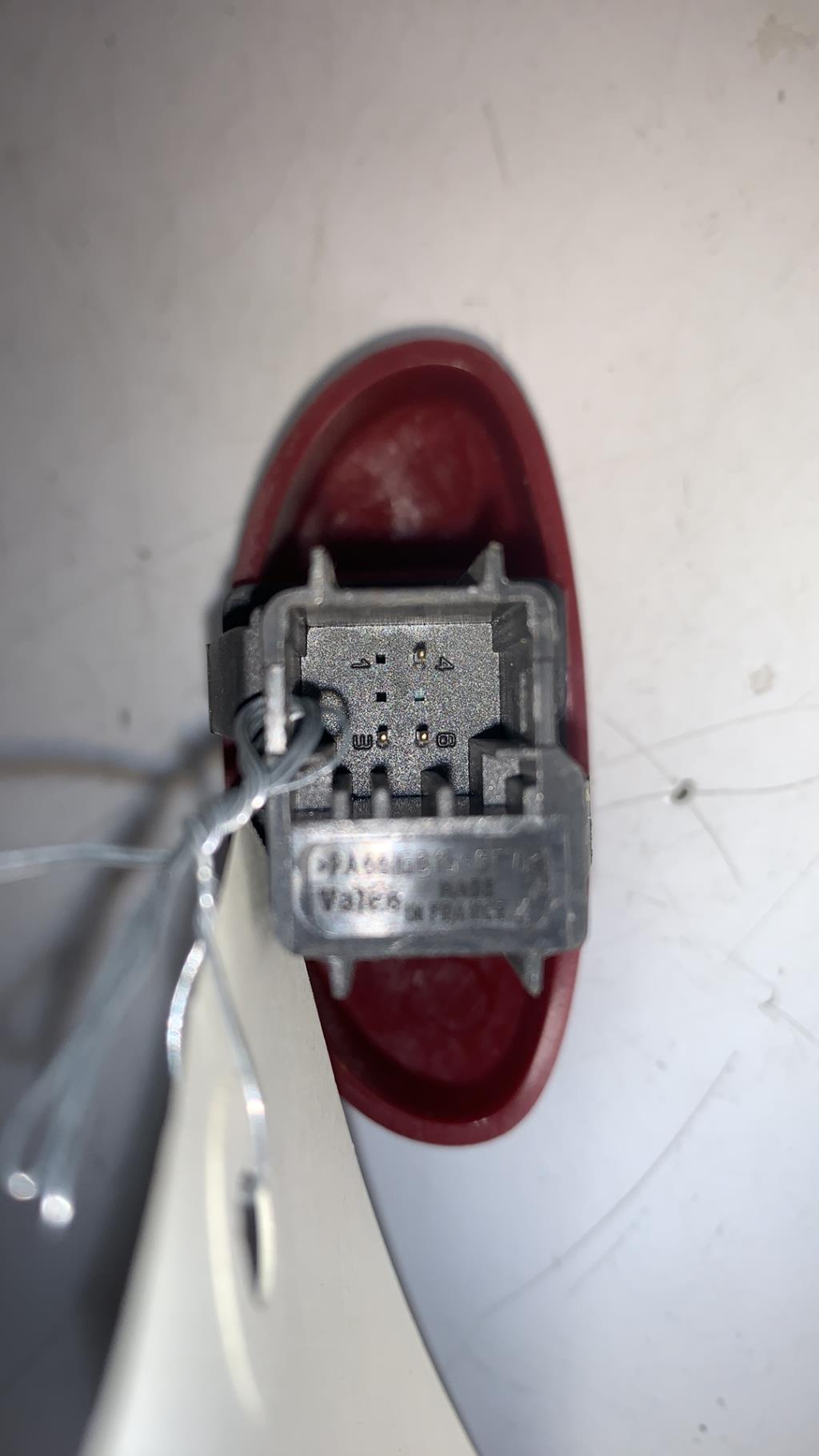 Bouton de warning PEUGEOT 206 PHASE 2 BREAK Diesel - 1